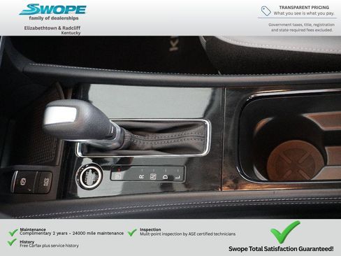 Used 2023 Nissan Kicks SR w/ SR Premium Package FWD image 23