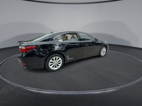 Used 2013 Lexus ES 300h w/ Luxury Pkg FWD image 8