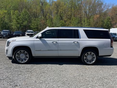 Used 2018 Cadillac Escalade ESV Platinum image 4