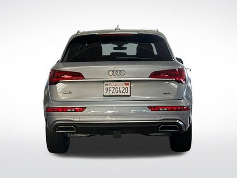Used 2023 Audi Q5 2.0T Premium w/ Convenience Package image 6