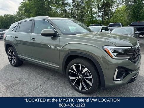 Certified 2026 Volkswagen Atlas Cross Sport SEL Premium R-Line AWD/4WD image 3
