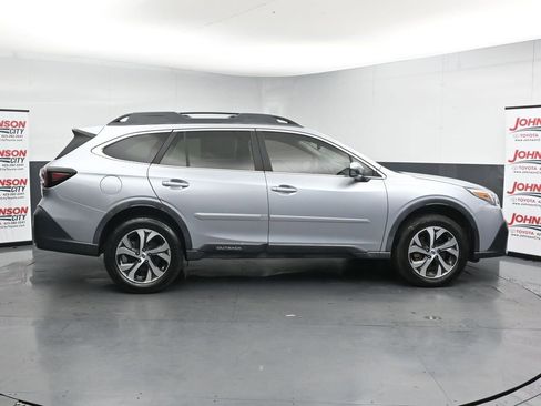 Used 2020 Subaru Outback Limited AWD/4WD image 9