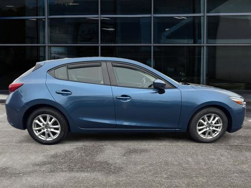 Used 2017 MAZDA MAZDA3 Sport image 4