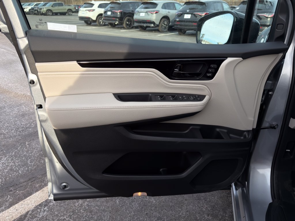 Certified 2026 Honda Odyssey Elite image 19