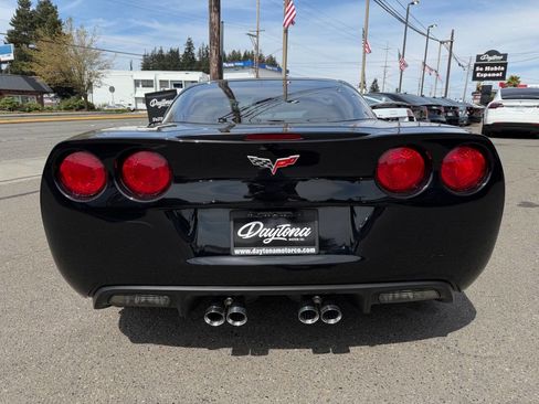 Used 2006 Chevrolet Corvette Coupe RWD image 5