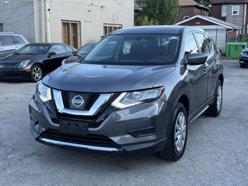 Used 2017 Nissan Rogue S AWD/4WD image 1