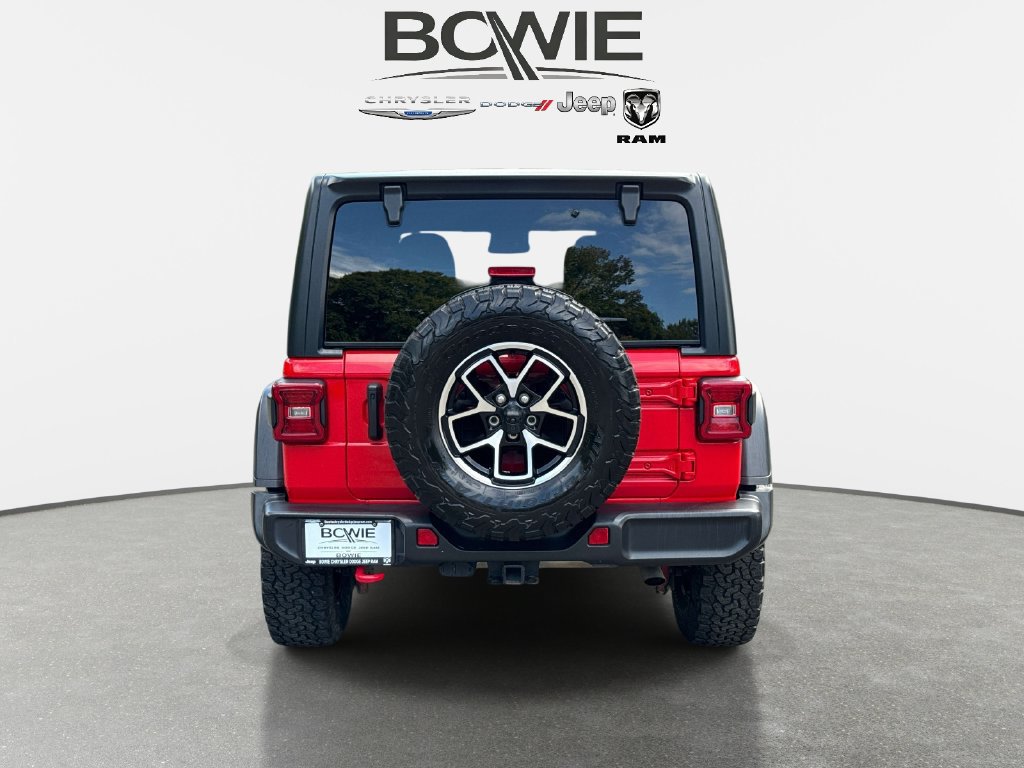 Used 2024 Jeep Wrangler Unlimited Rubicon AWD/4WD image 3