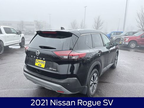 Used 2021 Nissan Rogue SV image 8