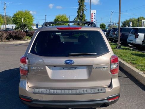 Used 2015 Subaru Forester 2.5i Premium AWD/4WD image 3