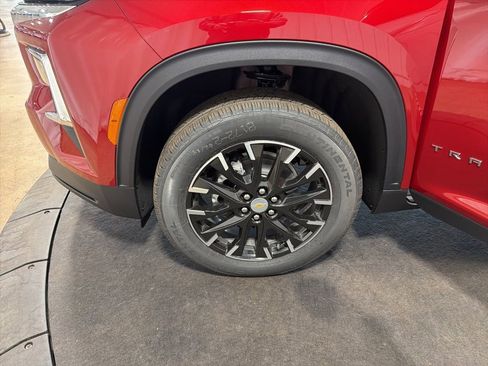 New 2026 Chevrolet Traverse LT w/ Sun and Wheel Package image 39