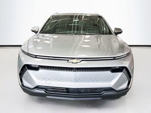 New 2026 Chevrolet Equinox EV LT image 4