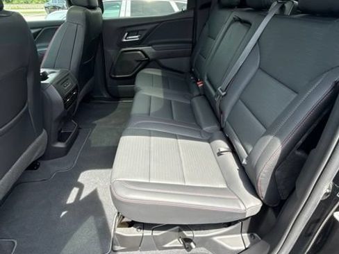Used 2025 Chevrolet Silverado EV RST AWD/4WD image 32