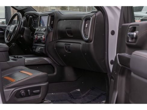 Used 2022 GMC Sierra 2500 AT4 w/ Gooseneck/5TH Wheel Package image 10