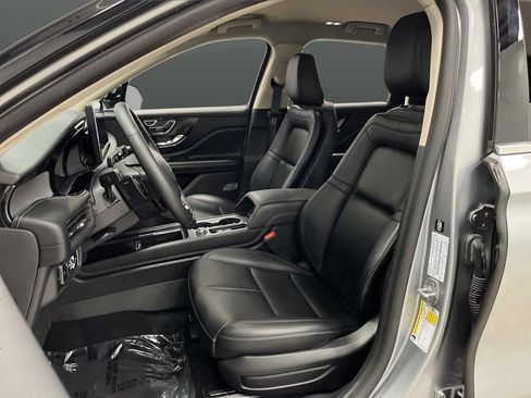 Used 2024 Lincoln Corsair AWD image 4