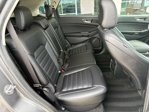 Used 2024 Ford Edge SEL AWD/4WD image 11