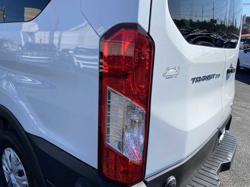 Used 2019 Ford Transit 350 XLT image 12