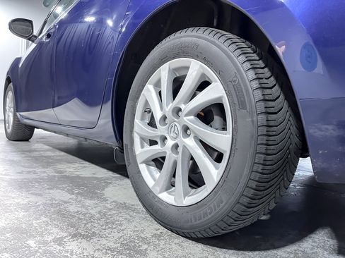 Used 2012 MAZDA MAZDA3 i Grand Touring image 10