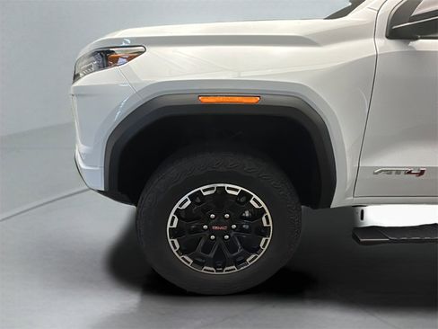 Used 2026 GMC Canyon AT4 image 23
