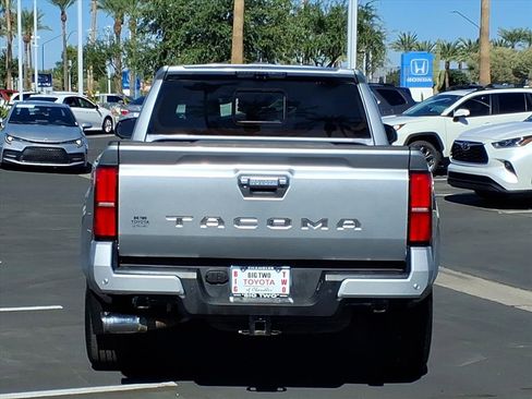 Used 2024 Toyota Tacoma Limited w/ Limited Package (LT) image 5