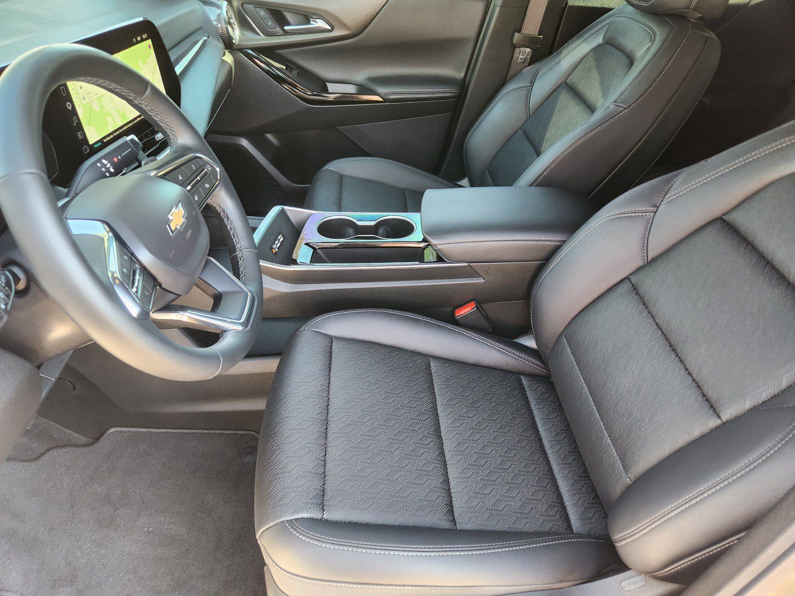 Used 2025 Chevrolet Equinox LT w/ Convenience Package II FWD image 10