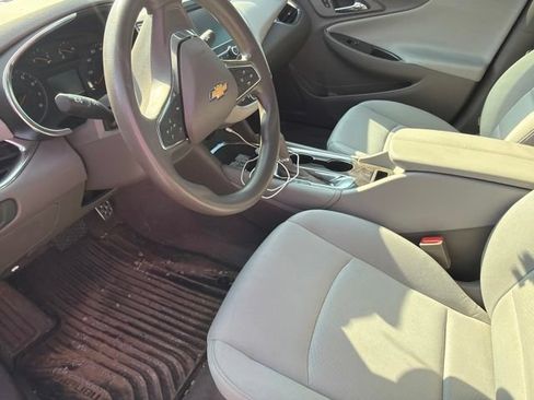 Used 2016 Chevrolet Malibu LT FWD image 5