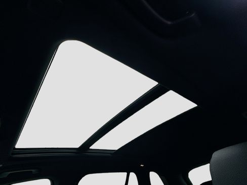 New 2026 BMW X5 xDrive50e w/ Premium Package image 15