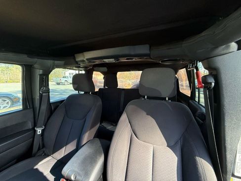 Used 2013 Jeep Wrangler Unlimited Sport AWD/4WD image 59