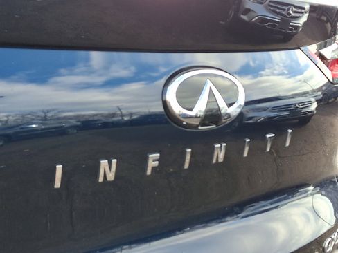 Certified 2023 INFINITI QX55 Essential image 30
