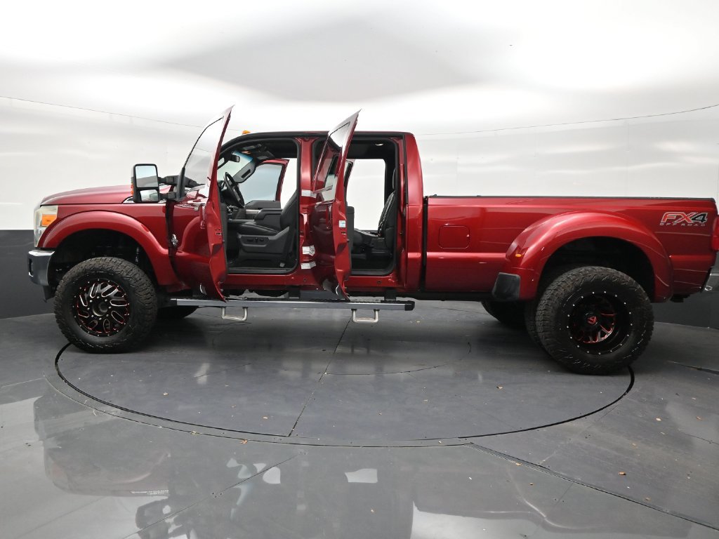 Used 2015 Ford F350 Lariat w/ Lariat Ultimate Package AWD/4WD image 29