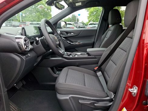 New 2026 Chevrolet Equinox LT w/ Safety and Technology Package AWD/4WD image 9
