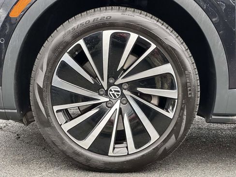 Used 2023 Volkswagen ID.4 Pro S Plus image 7