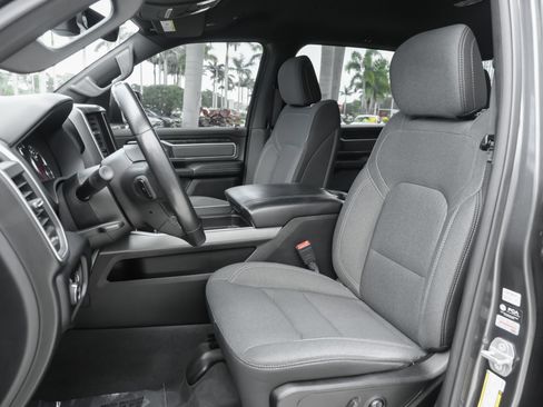 Used 2021 RAM 1500 Big Horn RWD image 9