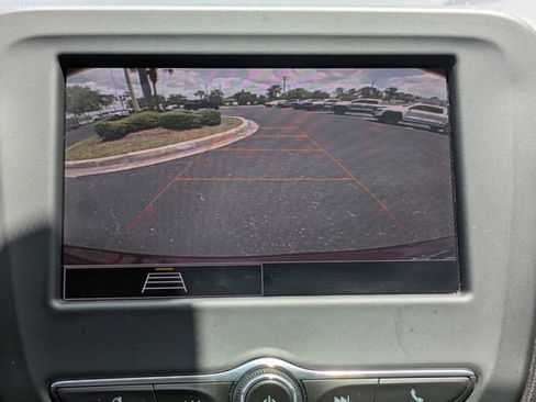 Used 2022 Chevrolet Equinox LT image 22