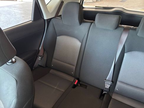 Used 2025 Kia Soul LX w/ LX Technology Package FWD image 38