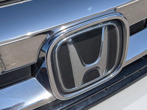 Used 2020 Honda Pilot Touring image 37