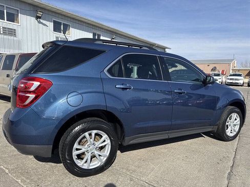 Used 2017 Chevrolet Equinox LT w/ Convenience Package image 8
