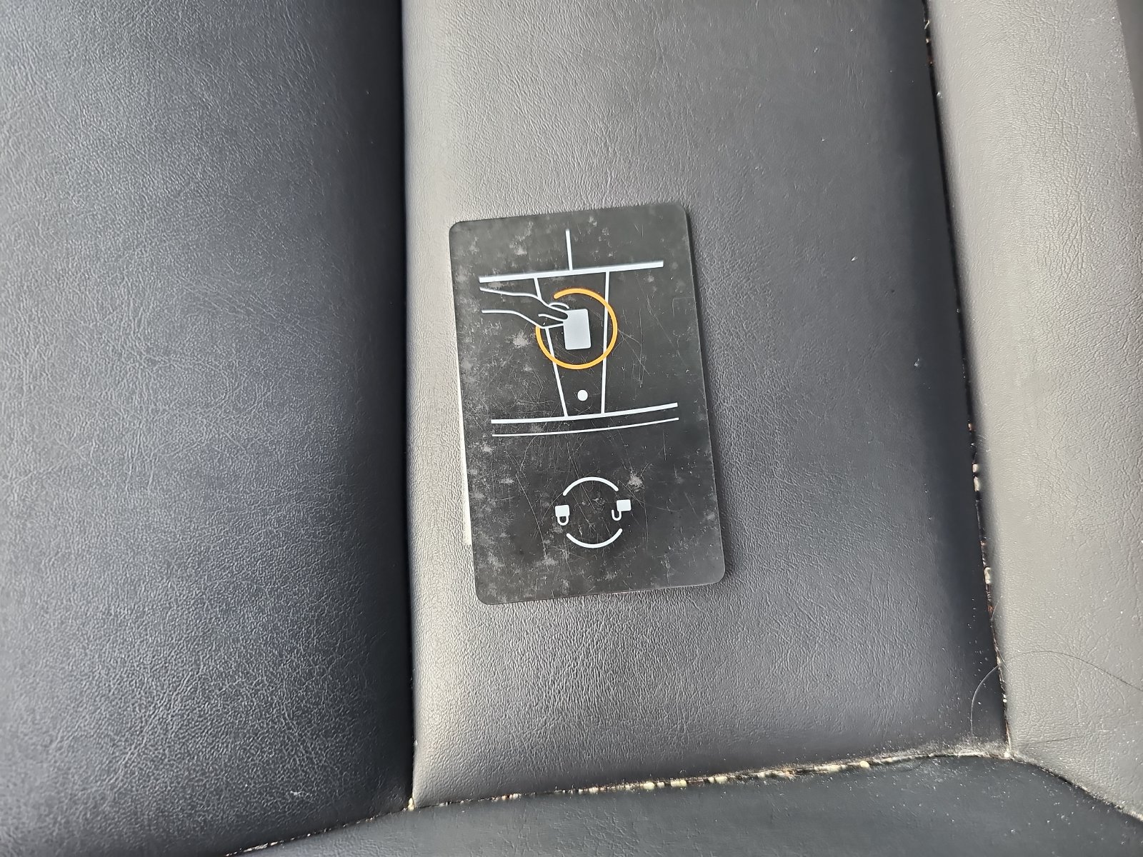 Used 2023 Tesla Model Y Performance AWD/4WD image 17