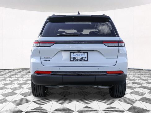 New 2025 Jeep Grand Cherokee Limited image 12