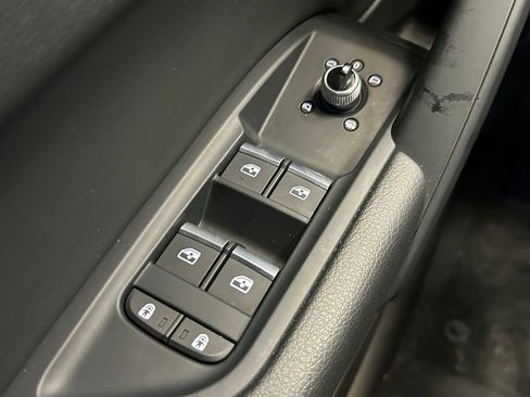 Used 2021 Audi Q5 2.0T Premium w/ Convenience Package image 17