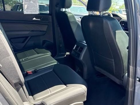 Used 2022 Volkswagen Atlas Cross Sport SE w/ Panoramic Sunroof Package AWD/4WD image 18