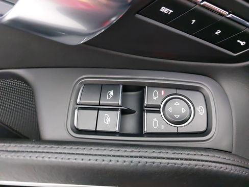 Used 2018 Porsche 718 Cayman GTS image 25