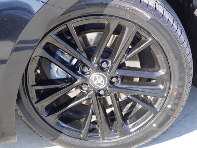 Used 2025 Toyota Camry SE FWD image 12