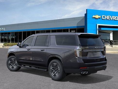 New 2026 Chevrolet Suburban Z71 AWD/4WD image 3