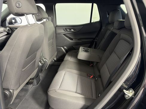Used 2025 Chevrolet Equinox LT AWD/4WD image 7
