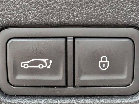 Used 2024 Genesis GV80 2.5T w/ Prestige Package image 18