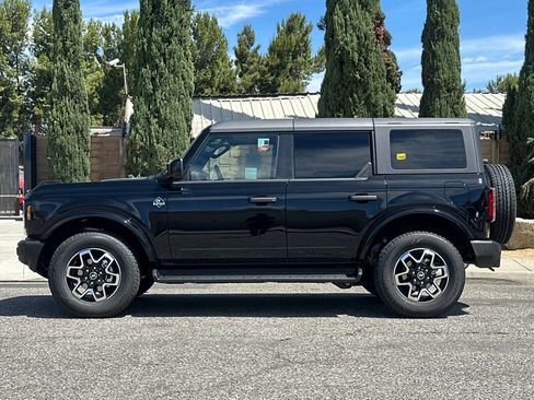 New 2026 Ford Bronco Outer Banks AWD/4WD image 7
