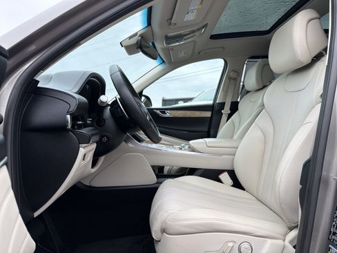 Used 2021 Genesis GV80 3.5T image 10
