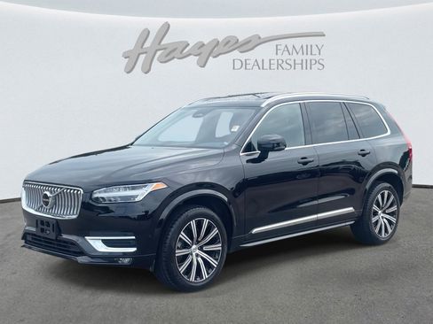 Used 2023 Volvo XC90 B6 Plus image 1