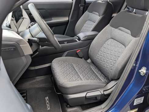 Used 2026 Nissan Kicks SV FWD image 16