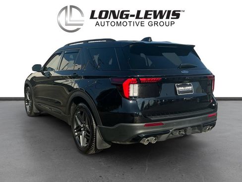 Used 2025 Ford Explorer ST AWD/4WD image 4